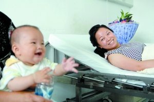 杭州女子接墜樓女童續(xù)：今日將被授見義勇為獎(jiǎng)