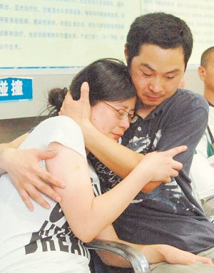 杭州女子接墜樓女童續(xù)：今日將被授見義勇為獎(jiǎng)