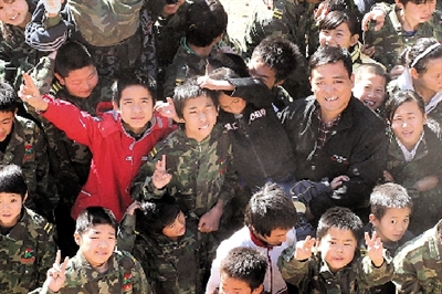 當家人：一個“爹”和108個流浪兒（組圖）