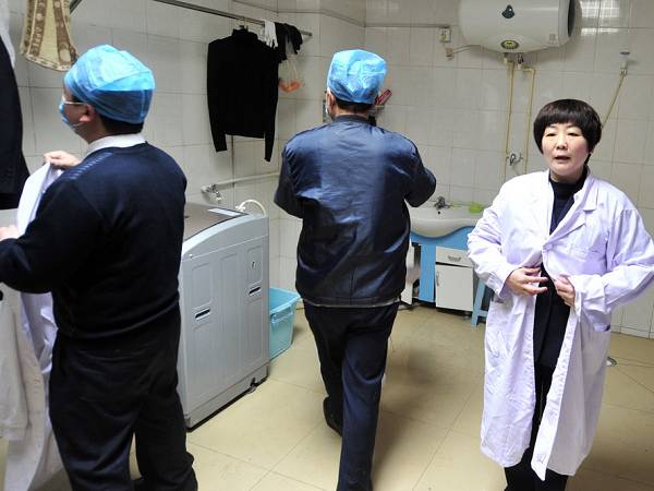 探訪中國(guó)神秘的職業(yè)入殮師