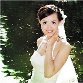 女教師車禍瞬間奮力推開(kāi)學(xué)生自己被軋雙腿截肢