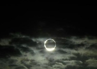 日環(huán)食壯觀景象