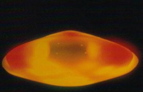 近30年全球經典UFO照片（組圖）