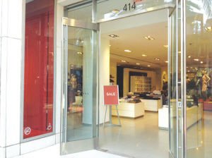 中國游客在美國1次買夠5年用品 用集裝箱運(yùn)回