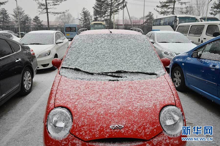 “雪花紛飛看京城”：北京大部地區(qū)迎來降雪