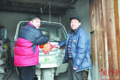 大學生3000多字最牛“炫父”帖躥紅 無數網友淚奔