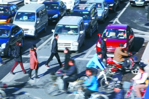 中國式過馬路 北京5月6日后正式開罰