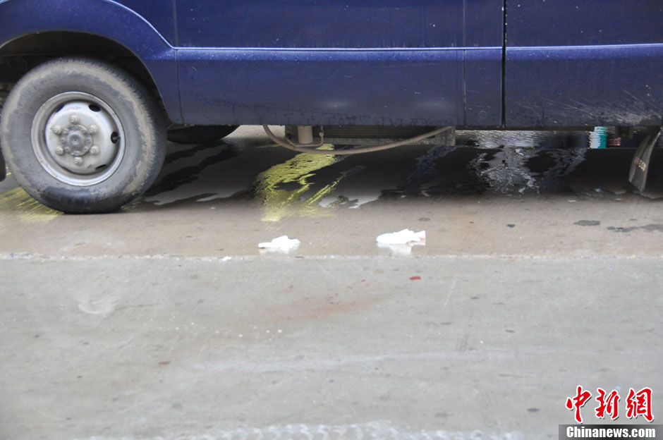 江蘇一運鈔車押運員車內開槍自殺身亡 原因尚不明