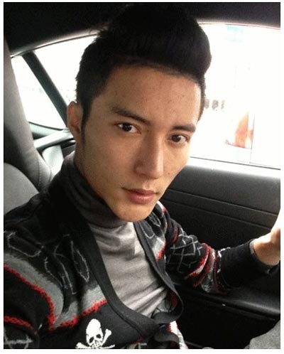 武漢85后帥氣火鍋店老板墜樓身亡 上千網友微博悼念