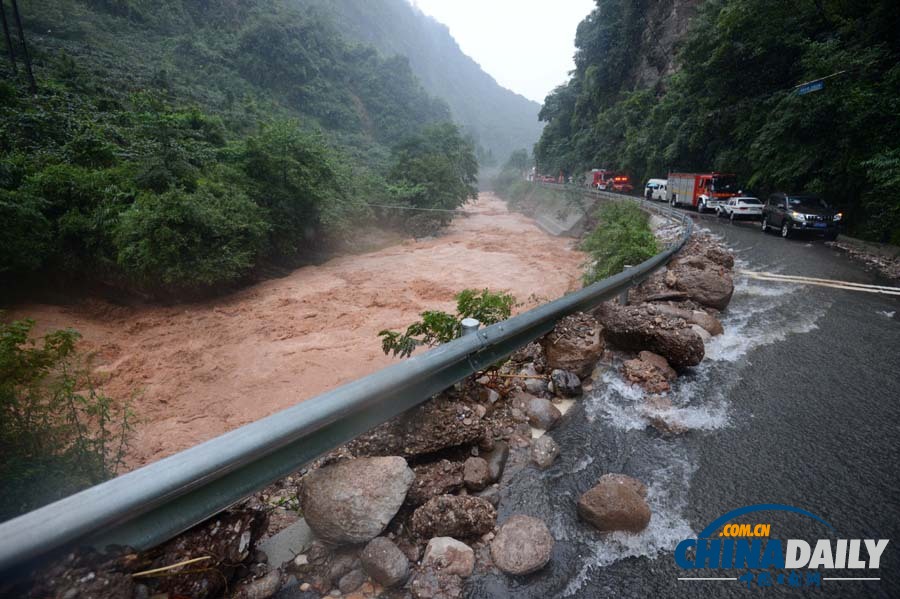 暴雨來襲——多地遭遇暴雨洪澇災害