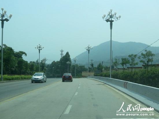 福建警方回應“104國道限速30公里每天罰款10萬元”傳聞