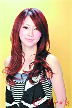 大媽秀腹肌驚呆網(wǎng)友 娛樂(lè)圈不老女神大盤(pán)點(diǎn)/圖