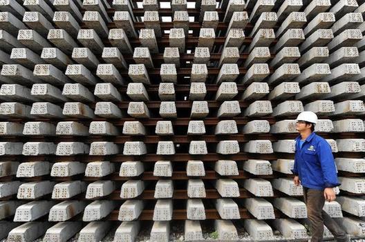 中國(guó)首條重載鐵路第七標(biāo)段開(kāi)始鋪架