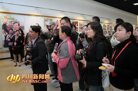 名博見證重建奇跡 網(wǎng)絡(luò)傳遞中國力量 全國第四屆專家博客筆會在川圓滿落幕