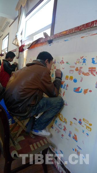 走訪熱貢畫院 感受熱貢文化魅力