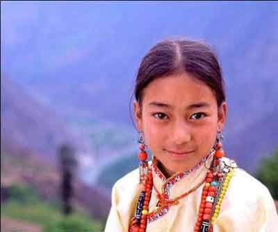 探秘四川神秘女王谷 一女可嫁多夫奇葩習俗