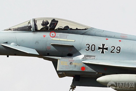 誰“擊落”了機皇F-22 五代機被打得滿地找牙