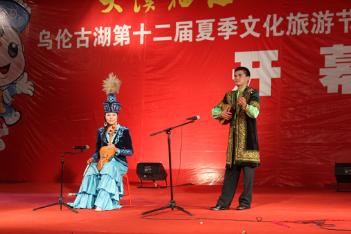 全國外文媒體新疆行走進“準噶爾明珠”福?？h