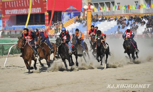 巴州第八屆“東歸那達(dá)慕節(jié)”開幕