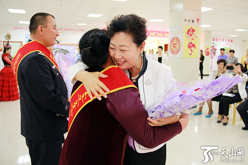 侯漢敏赴阿勒泰地區布爾津縣調研