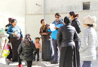 桑珠孜區(qū)黨員走訪基層開展“兩學(xué)一做”學(xué)習(xí)教育