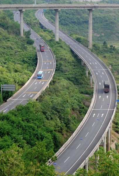 云南將投資5000億元加快交通建設(shè)