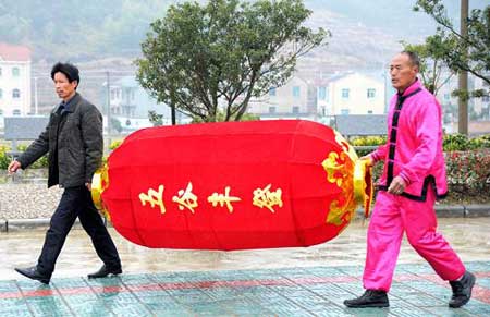 探訪幸福美麗新農(nóng)村