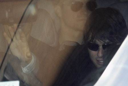 Cruise, Holmes exchange vows in Italian castle