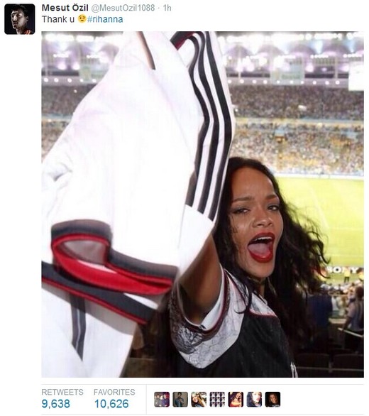 世界冠軍!德國隊員發(fā)狀態(tài)曬自拍慶祝奪冠