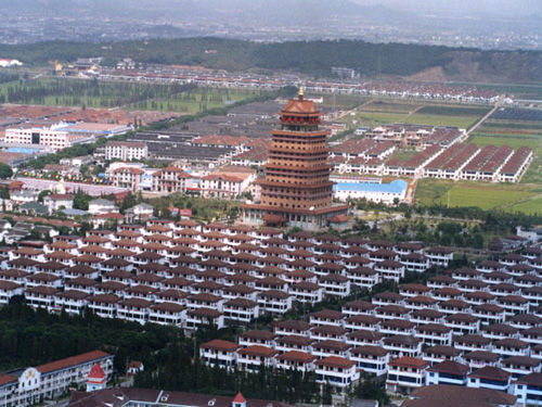 華西村摩天樓背后：財富差別讓村內出現分層