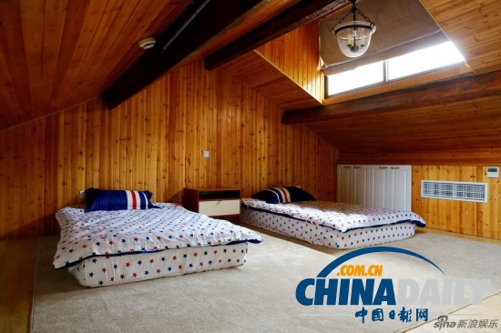 郭敬明上海豪宅及辦公室色調深沉肅穆