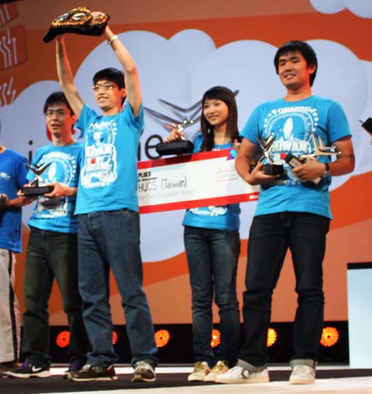 微軟“創(chuàng)新杯”紐約落幕 臺(tái)灣團(tuán)隊(duì)?wèi){借火災(zāi)逃生系統(tǒng)奪冠