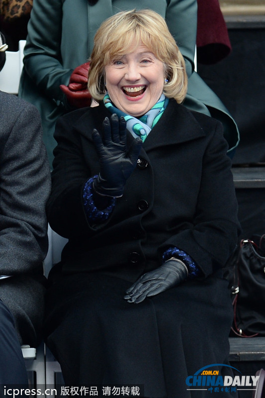 希拉里亮相紐約市長就職典禮 被贊準備最充分總統候選人