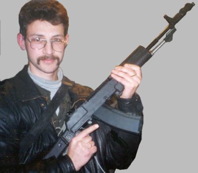 關注“卡拉什尼科夫”