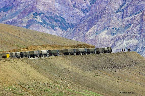 印度為制衡中國不顧危險在邊境大規模修路