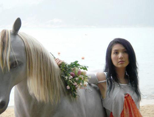 千嬅和鄭秀文爭(zhēng)“一姐”？