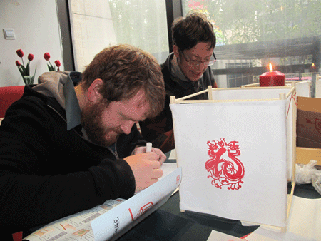 外國友人游金沙 搭建國際文化交流平臺