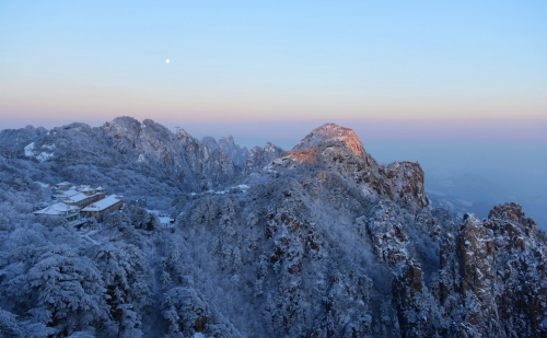 黃山風(fēng)景區(qū)開展主題酬賓周活動(dòng) 本地市民免費(fèi)游