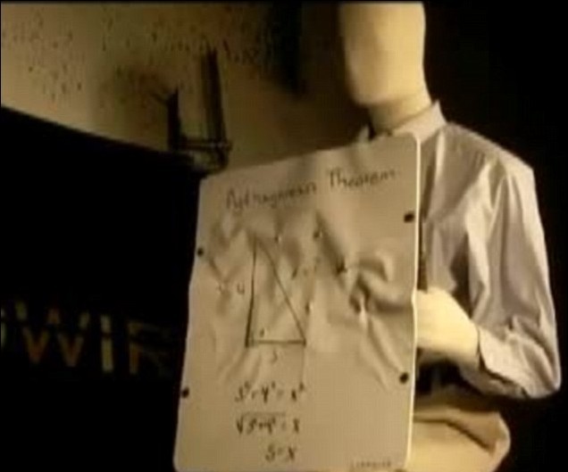 最后的“救命符”:美發明防彈黑板應對校園槍擊案