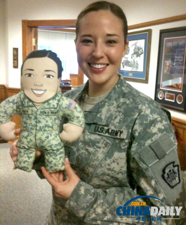 綠色軍營柔美風景線 盤點世界各國女兵誰最美（組圖）