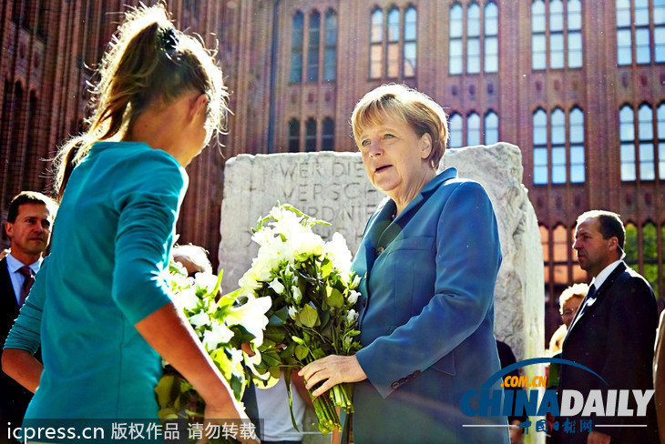 柏林墻建成52周年 默克爾客串老師講歷史