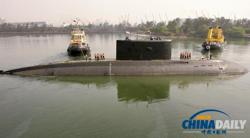 印度海軍潛水艇爆炸起火 18人下落不明(組圖)