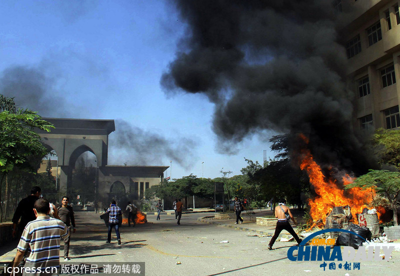 埃及學生爆發反軍方統治示威 與防暴警察沖突