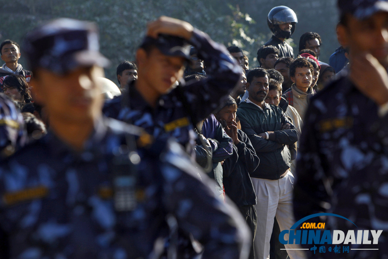尼泊爾橋下發現高壓鍋炸彈 足以炸斷整座橋