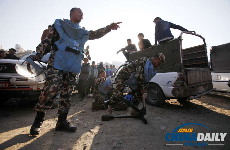 尼泊爾橋下發(fā)現(xiàn)高壓鍋炸彈 足以炸斷整座橋