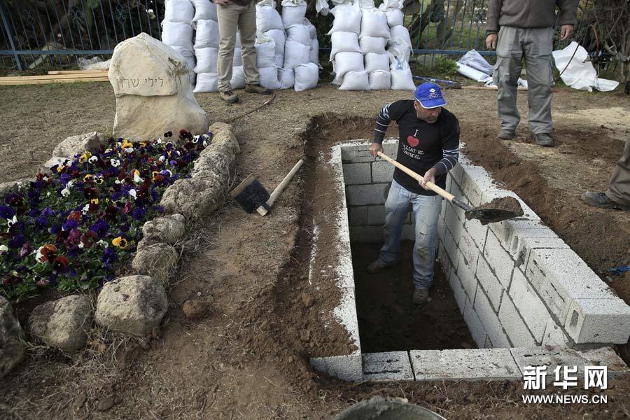 以色列前總理沙龍安葬地準備就緒 家族農場降半旗