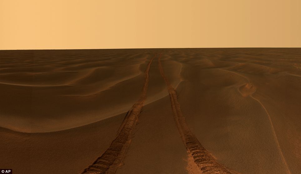 火星車圖片展在美開幕 十年火星旅程精彩無限（組圖）