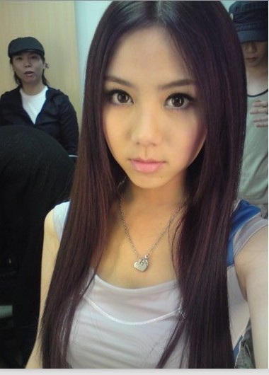 鄧紫棋9款長發盡顯搞怪個性