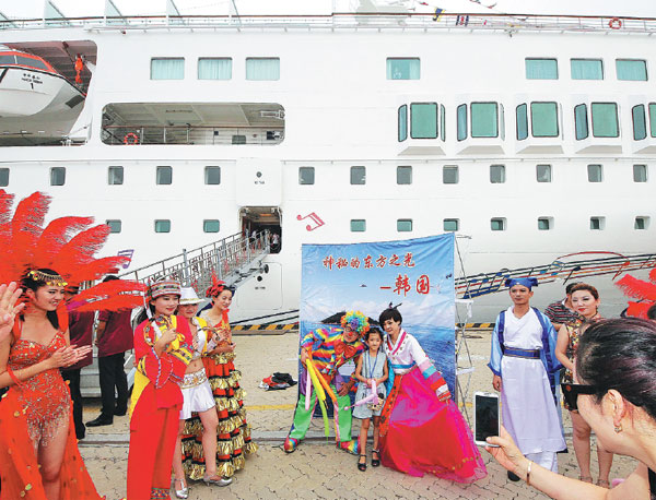 Help wanted for cruise industry