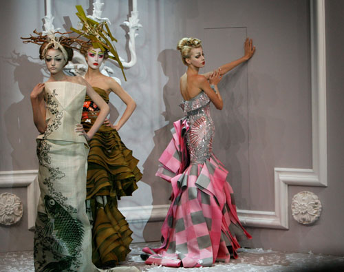 Models present creations by British designer John Galliano as part of French fashion house Dior's Spring-Summer 2007 Haute Couture collection in Paris, January 22, 2007.